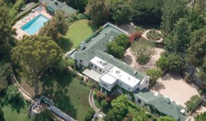 This is the LA mansion where Taylor Swift and Travis Kelce are enjoying alone time