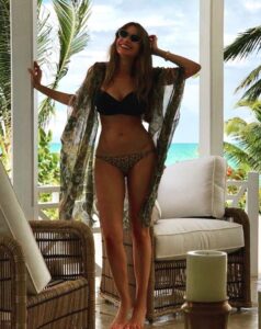 5  Sofia Vergara Incredible  Power house  Swimsuit pictures you cant stop looking at.