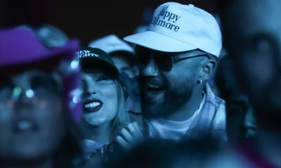 TRAVIS KELCE 'shout out to Taylor ...i love you!'' moment Travis kelce  called out out Taylor Swift to dance in coachella see details.